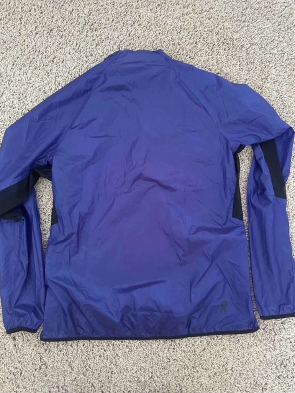 On Run on Clouds Zero Jacket
